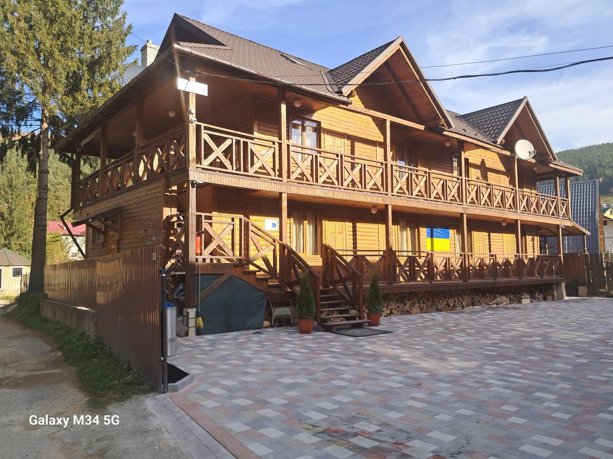 Krym Hotel Iaremcea Exterior foto