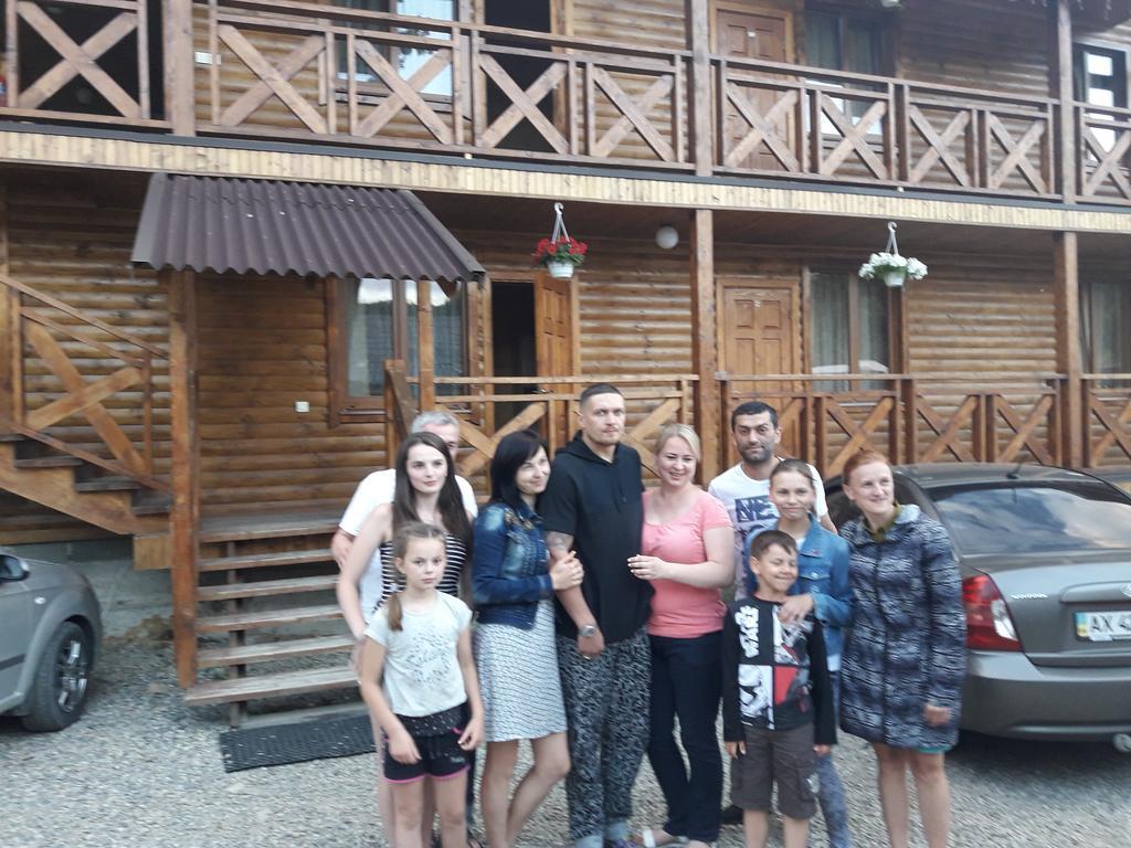 Krym Hotel Iaremcea Exterior foto