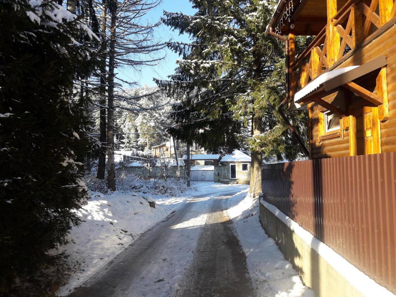 Krym Hotel Iaremcea Exterior foto