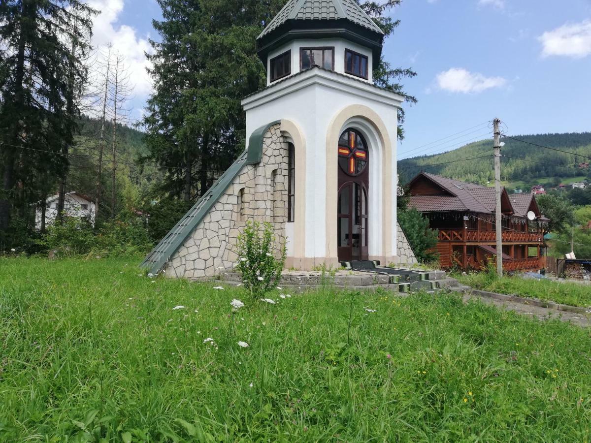 Krym Hotel Iaremcea Exterior foto