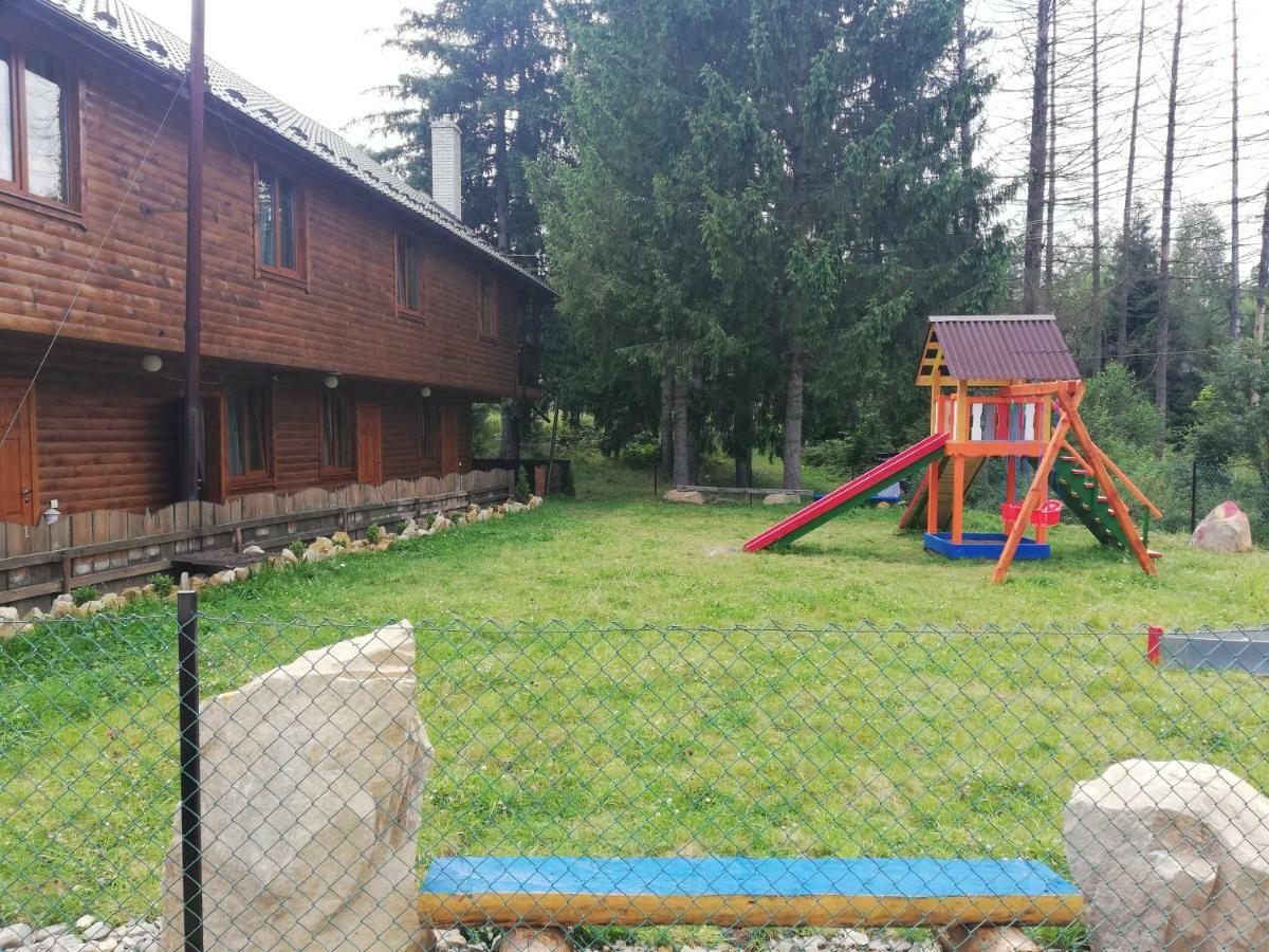 Krym Hotel Iaremcea Exterior foto