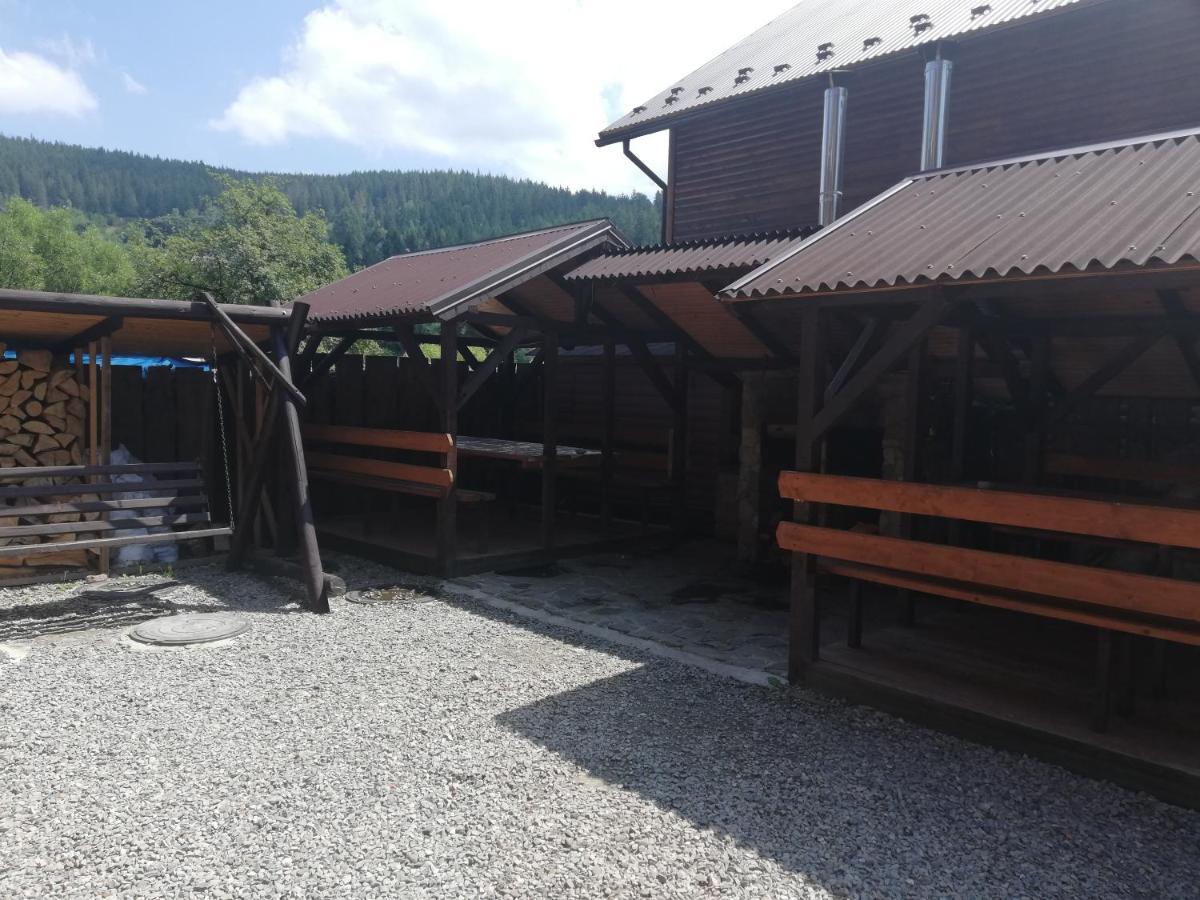 Krym Hotel Iaremcea Exterior foto